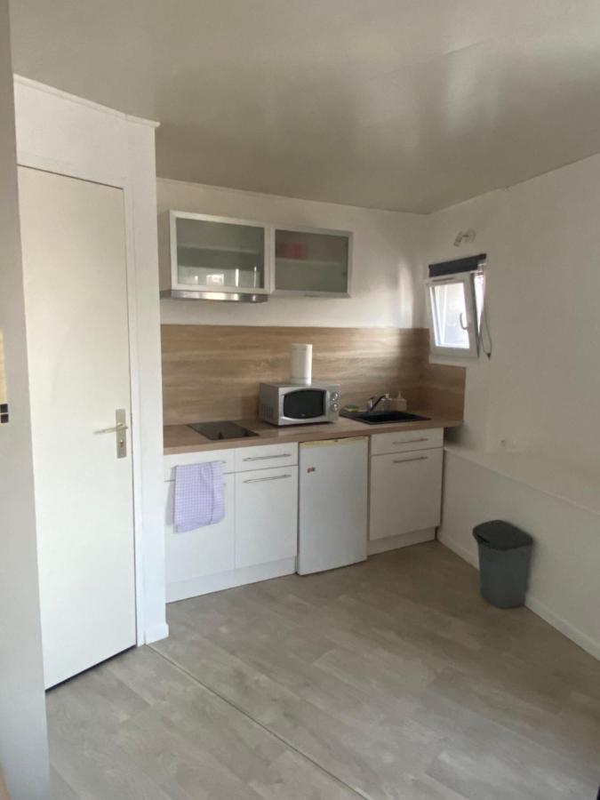 Le Stud' Joli Appartement Lumineux En Plein Centre Ville شيربوغ أون كوتننتين المظهر الخارجي الصورة